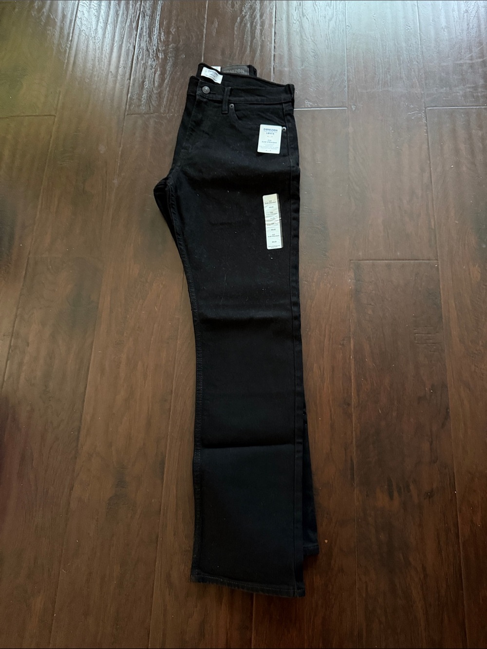 Classic Straight-Leg Black Jeans — Comfortable Everyday Fit